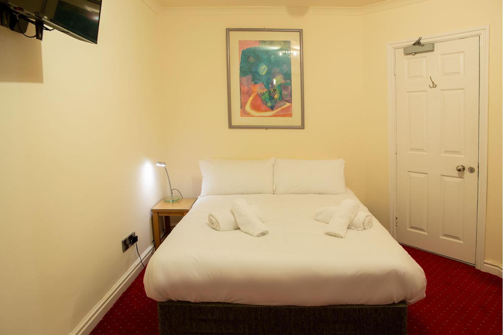 The Knighton 3*