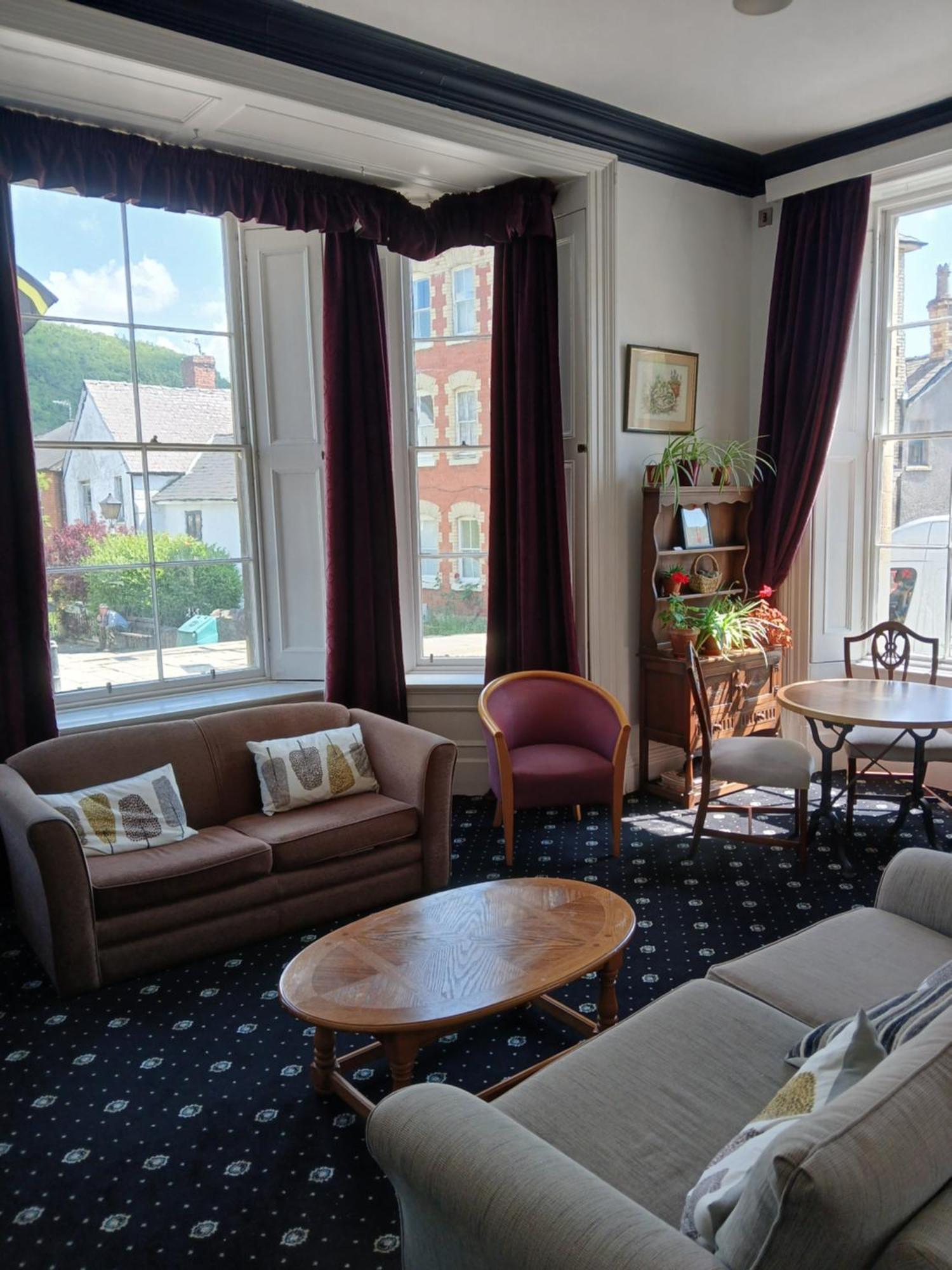 The Knighton 3*